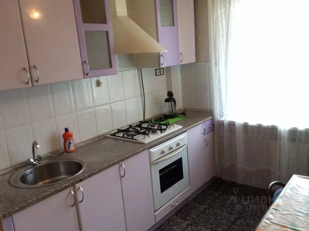 2-к кв. Свердловская область, Екатеринбург ул. Амундсена, 61 (48.0 м) - Фото 0