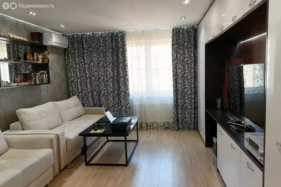 2-комнатная квартира: Краснодар, улица Героев-Разведчиков, 12 (60.3 м) - Фото 1