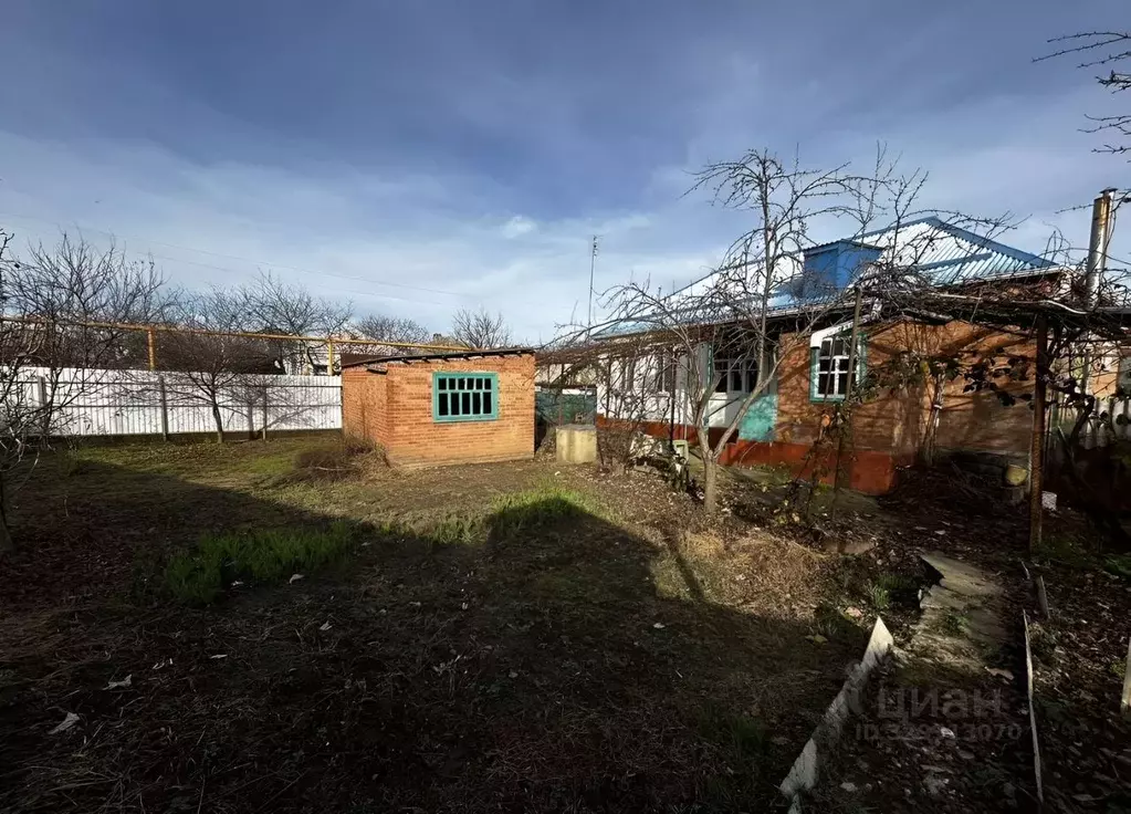 Дом в Краснодарский край, Лабинск ул. Крылова, 10 (62 м) - Фото 2