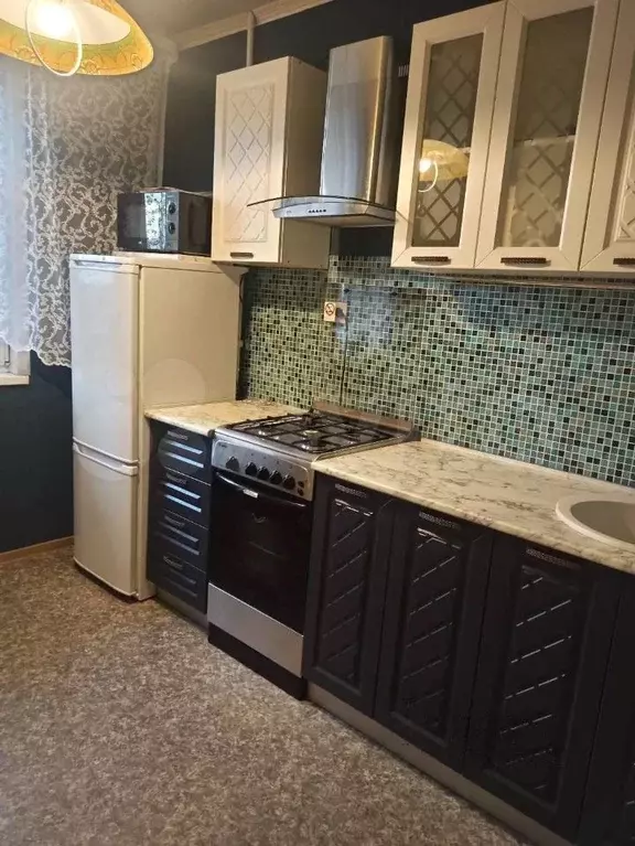1-к. квартира, 32 м, 6/10 эт. - Фото 0