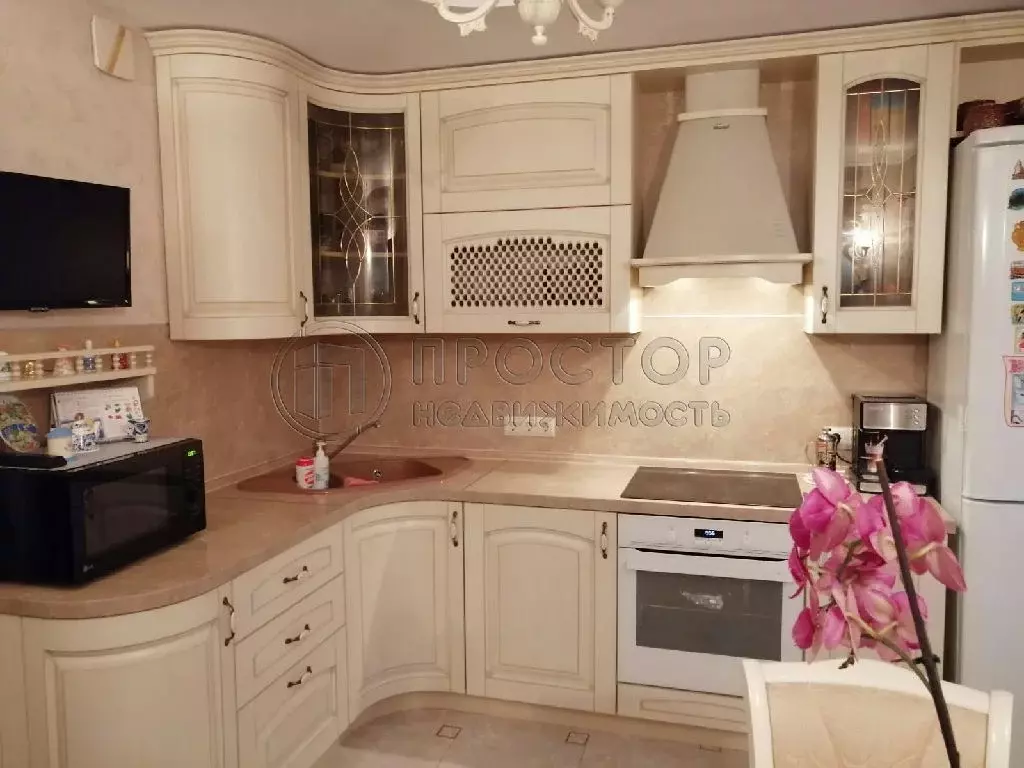 Продается 3-комнатная квартира - Фото 1