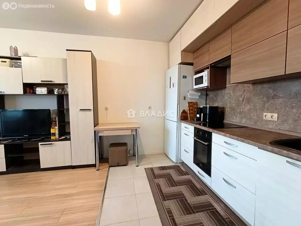 1-комнатная квартира: Калуга, улица 65 лет Победы, 6 (37.4 м) - Фото 2