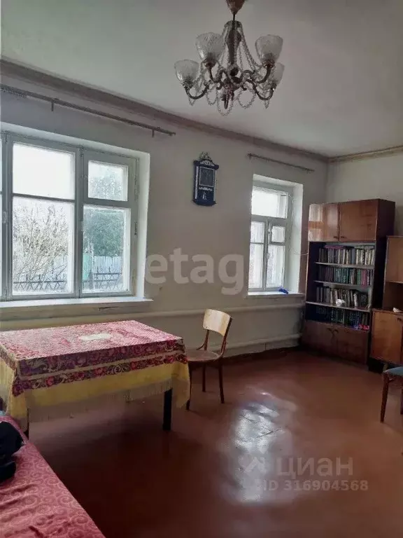 Дом в Белгородская область, Новый Оскол Ливенская ул., 112 (154 м) - Фото 0