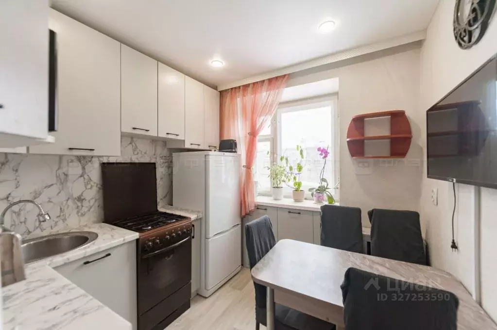 2-к кв. Татарстан, Казань ул. Гагарина, 75 (43.4 м) - Фото 1