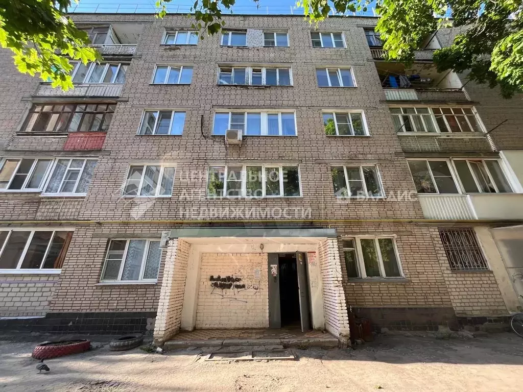 3-к. квартира, 42 м, 1/5 эт. - Фото 0