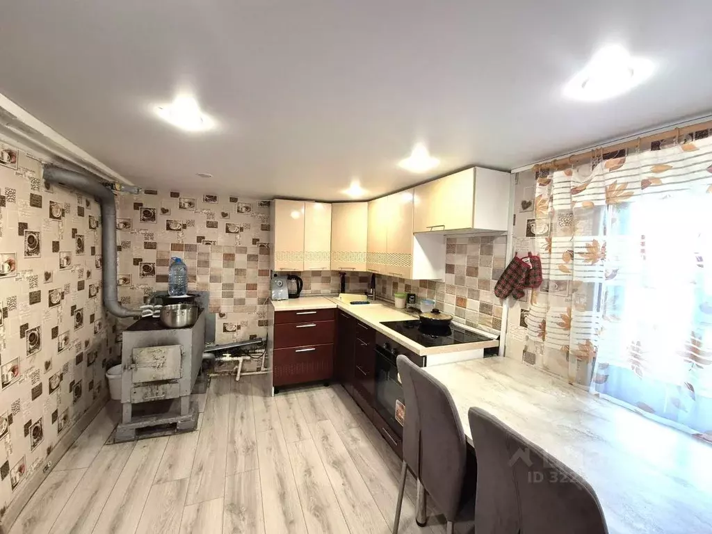 Дом в Омская область, Омск Депутатская ул., 88 (50 м) - Фото 1