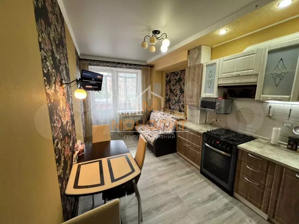 2-к. квартира, 65 м, 1/5 эт. - Фото 0