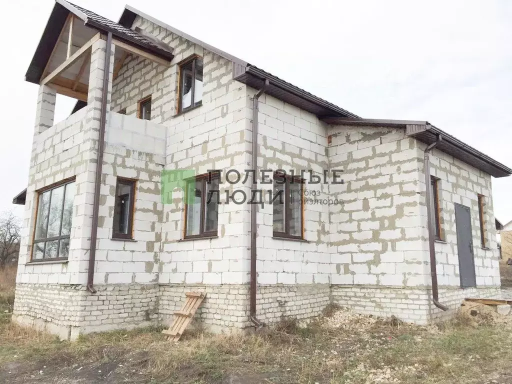 Дом в Орловская область, Свердловский район, Новопетровское с/пос, д. ... - Фото 1