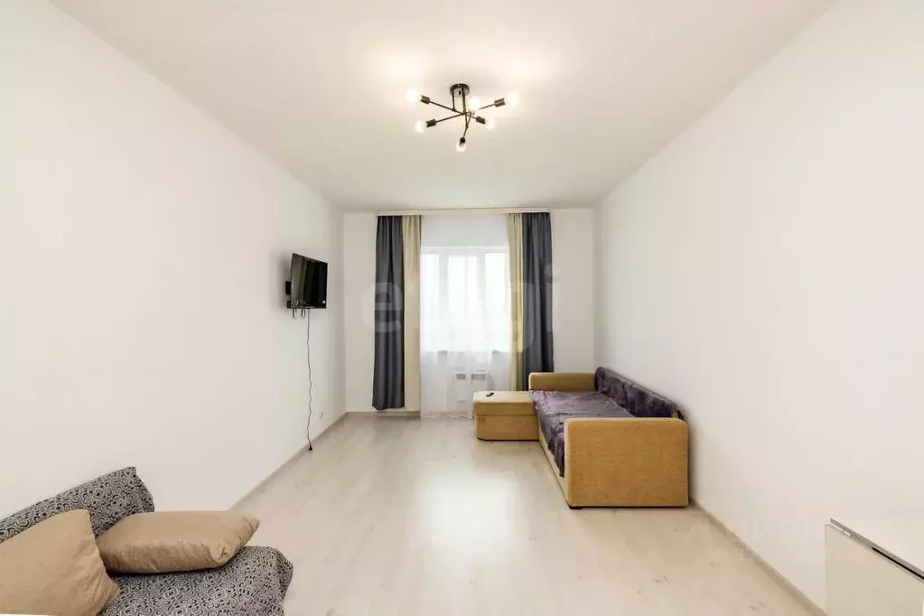 2-к кв. Ханты-Мансийский АО, Сургут тракт Югорский, 54/2 (67.2 м) - Фото 1