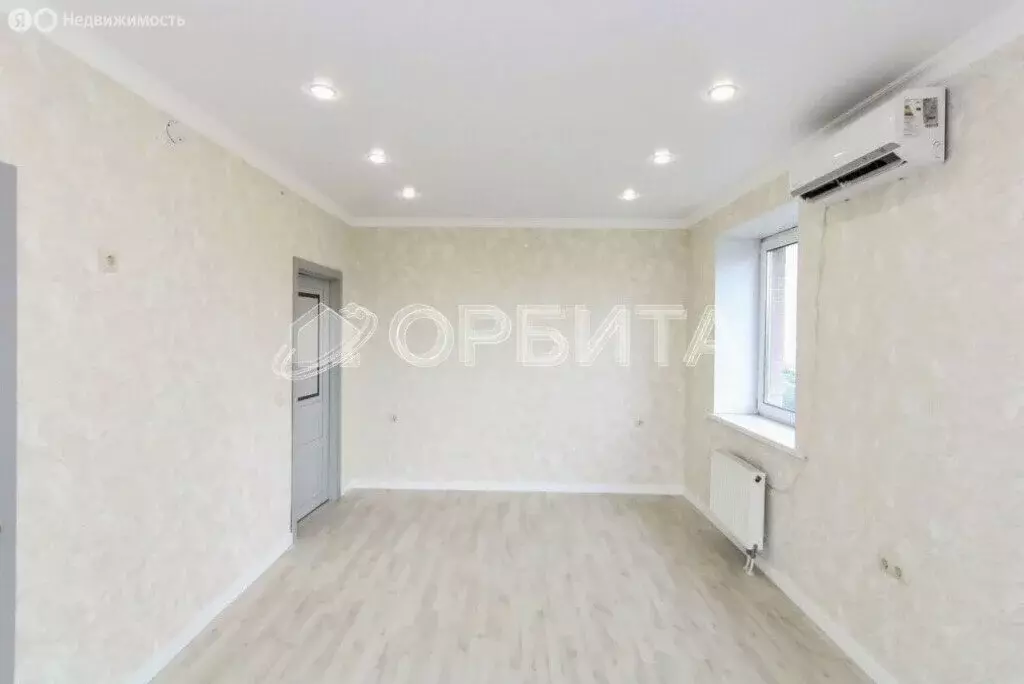1-комнатная квартира: Тюмень, улица Мельникайте, 2к4 (57 м) - Фото 0