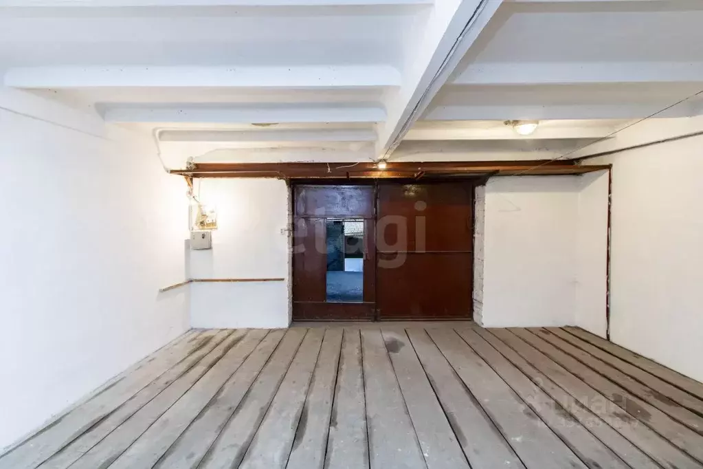Гараж в Тюменская область, Тюмень ул. Циолковского, 22 (34 м) - Фото 1