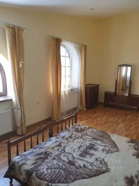 Дом в Крым, Симферополь ул. Свободная (250 м) - Фото 2