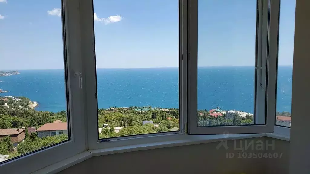 2-к кв. Крым, Алупка Ялта городской округ, ул. И. Левитана, 3 (60.0 м) - Фото 0