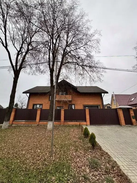 Дом в Калужская область, Жуков ул. Курбатова, 18 (204 м) - Фото 2