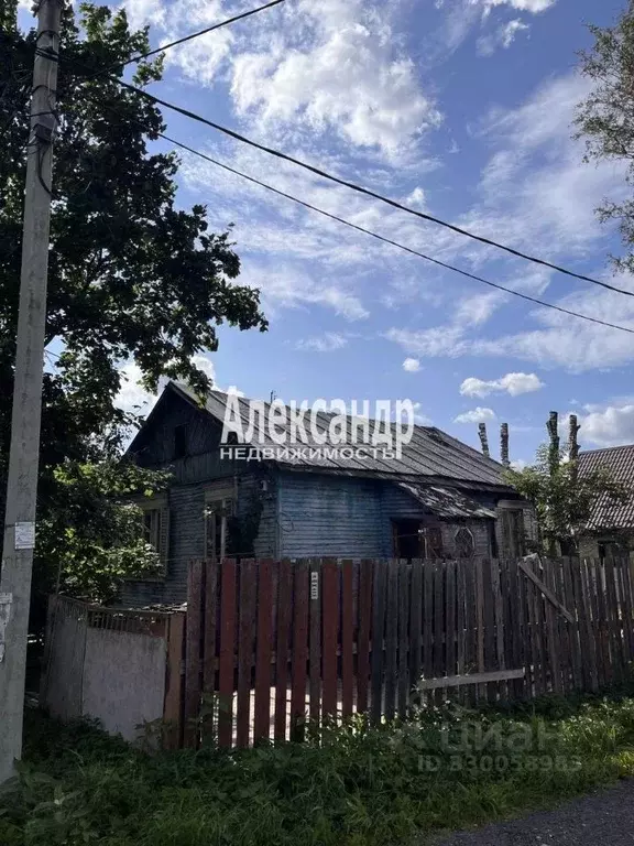 Дом в Ленинградская область, Гатчина Южная ул., 13 (77 м) - Фото 1