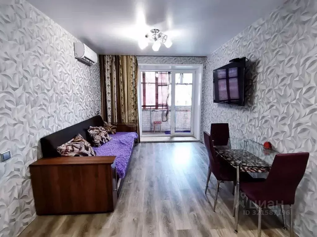 3-к кв. Хабаровский край, Комсомольск-на-Амуре ул. Лазо, 21 (56.3 м) - Фото 1