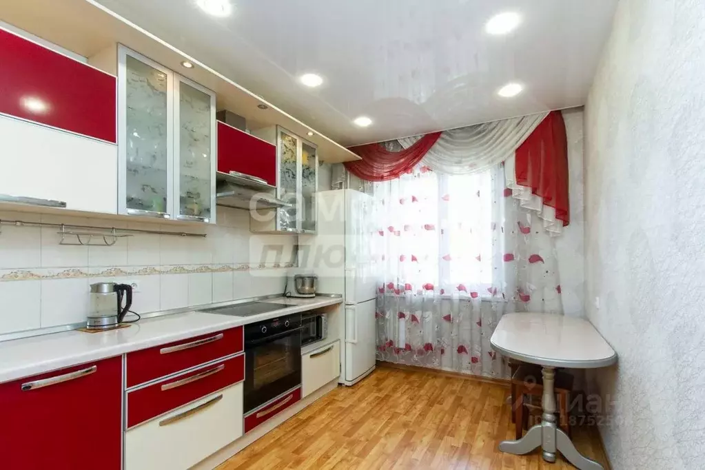 3-к кв. Томская область, Томск Урожайный пер., 30 (78.1 м) - Фото 0