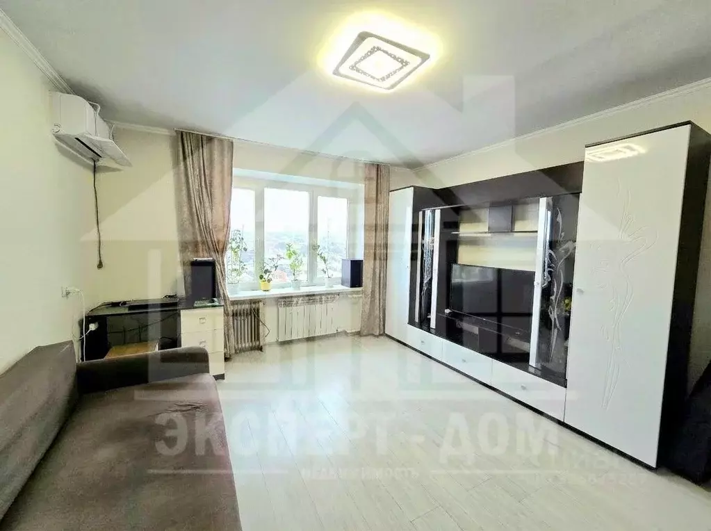 2-к кв. Ростовская область, Таганрог ул. Лизы Чайкиной, 45 (46.6 м) - Фото 1