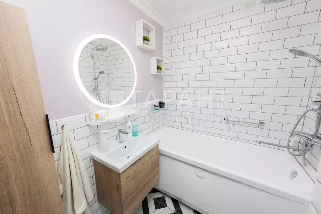 4-к кв. Карелия, Петрозаводск Лососинская ул., 4 (90.1 м) - Фото 1