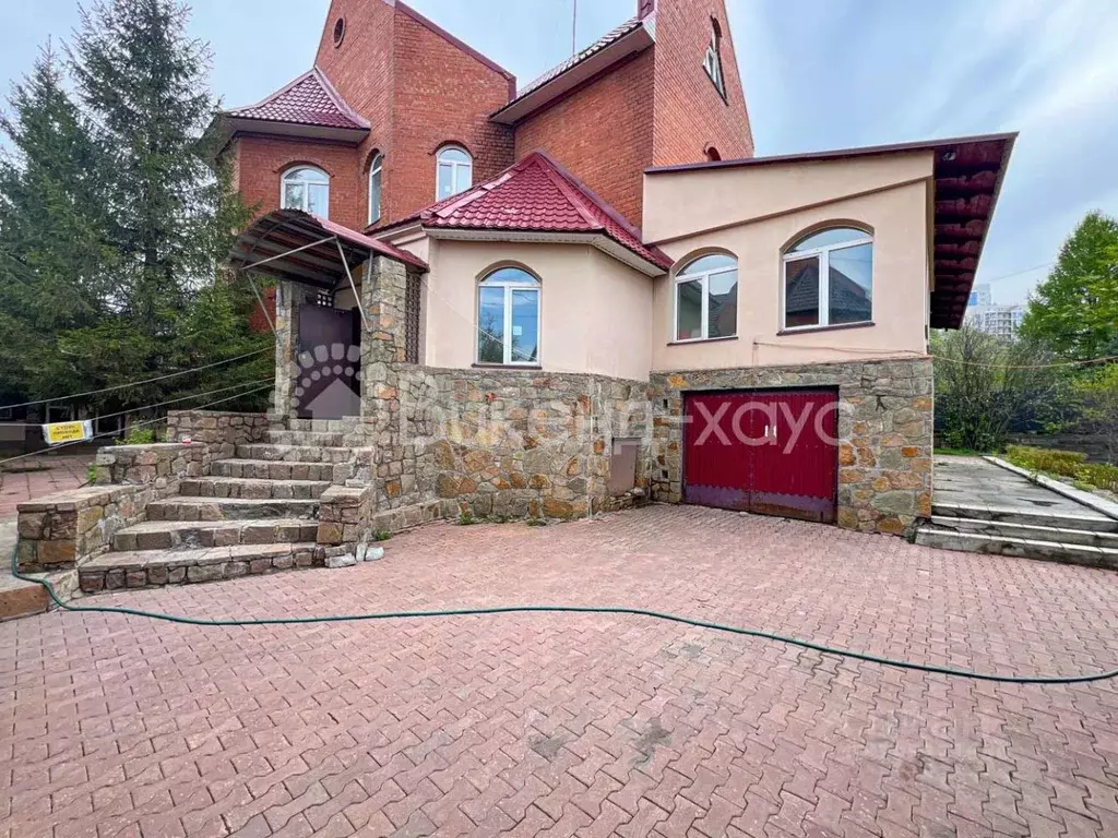 Дом в Новосибирская область, Новосибирск Новороссийская ул., 141 (400 ... - Фото 1