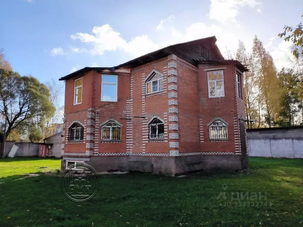 Дом в Санкт-Петербург, Санкт-Петербург, Петергоф Собственный просп., ... - Фото 1