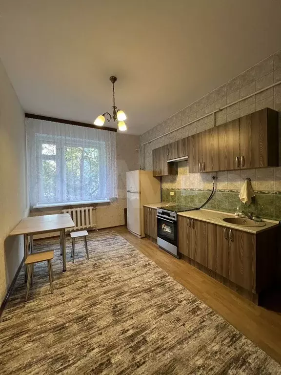1-к. квартира, 52 м, 2/4 эт. - Фото 1