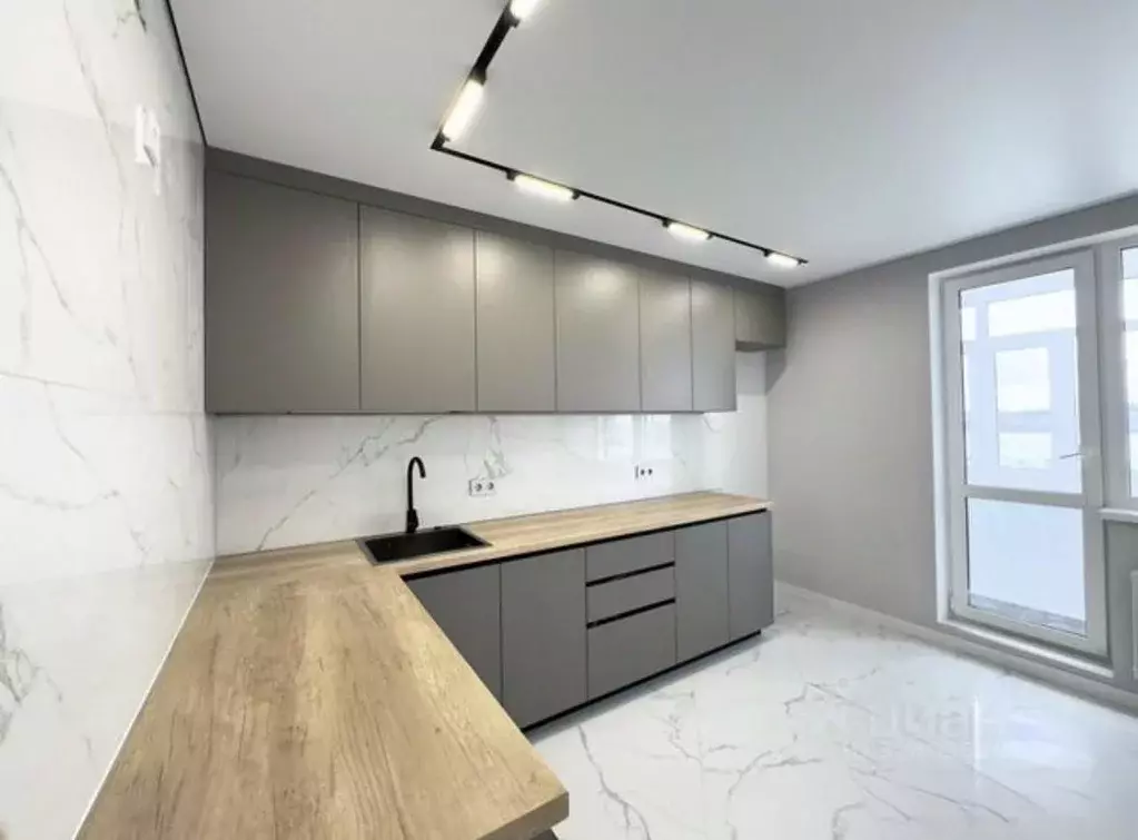 1-к кв. Воронежская область, Воронеж ул. Суворова, 122В (41.0 м) - Фото 1