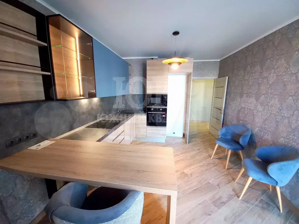2-к. квартира, 70 м, 4/16 эт. - Фото 0