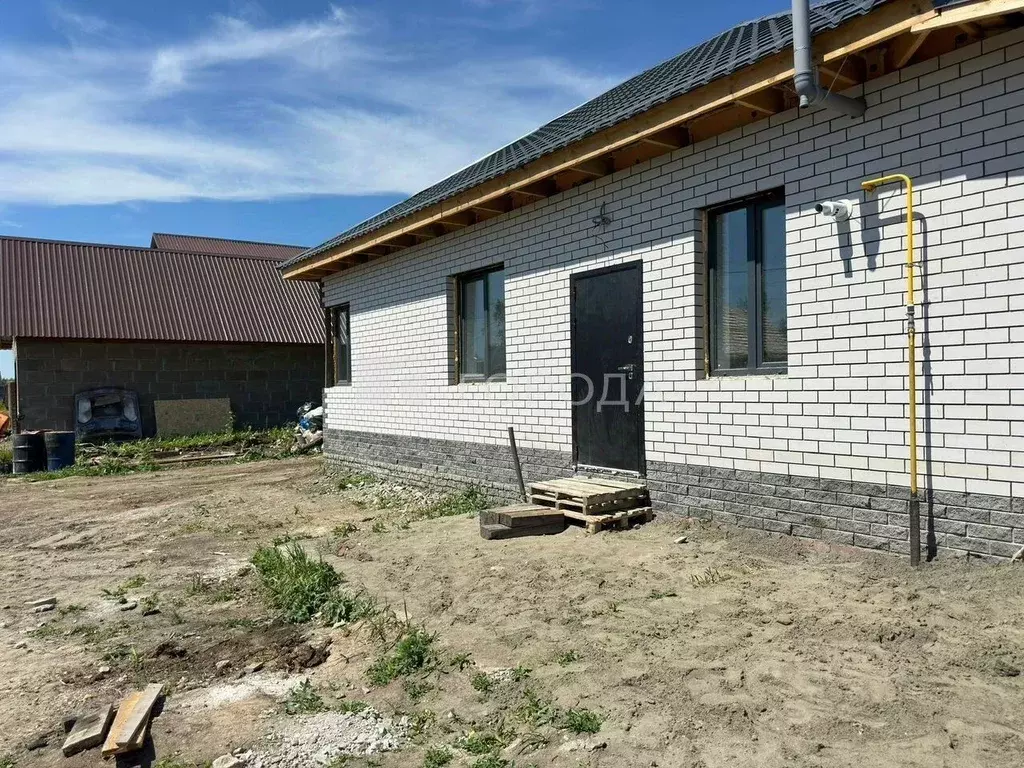 Дом в Алтайский край, Барнаул городской округ, пос. Центральный ул. ... - Фото 0