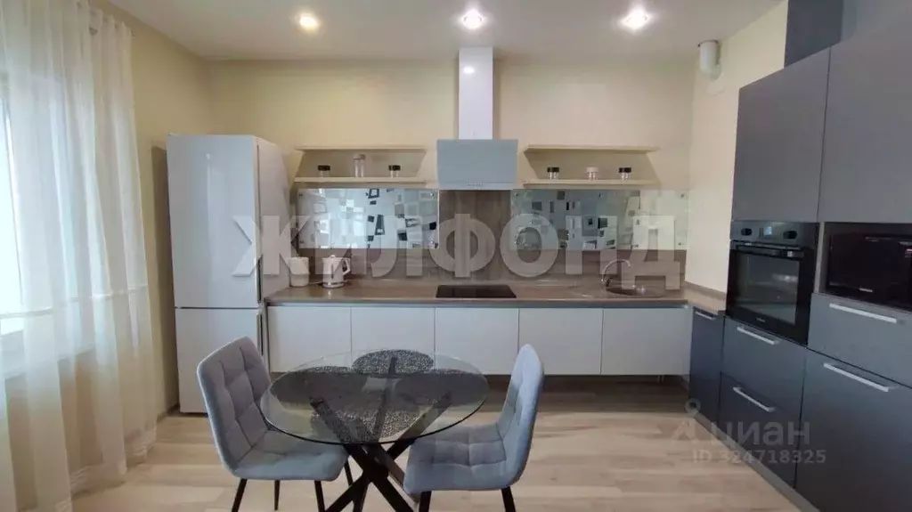 3-к кв. Хакасия, Абакан ул. Авиаторов, 2 (64.0 м) - Фото 1