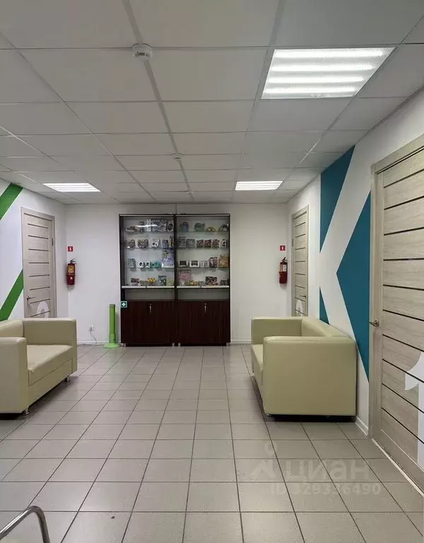 Помещение свободного назначения в Пермский край, Пермь ул. Революции, ... - Фото 2