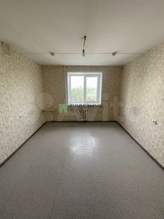 Комната 13 м в 9-к., 7/9 эт. - Фото 0