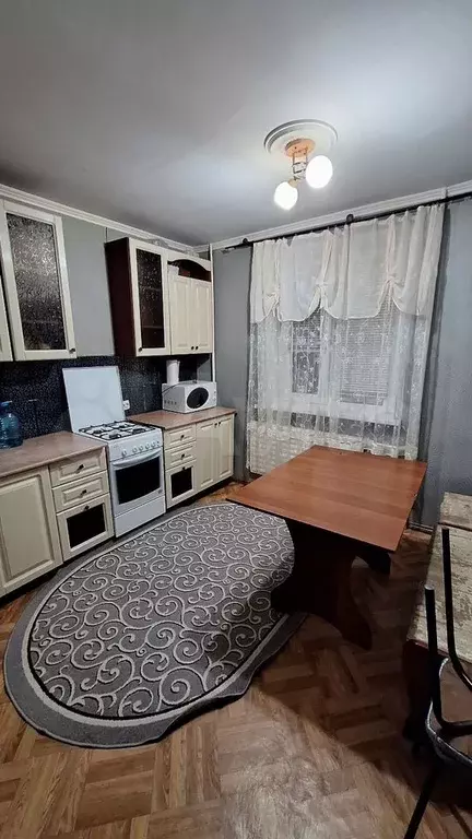 2-к. квартира, 50 м, 8/9 эт. - Фото 0