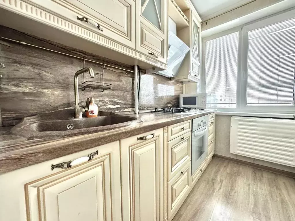 2-к кв. Башкортостан, Уфа ул. Джалиля Киекбаева, 17 (50.0 м) - Фото 1