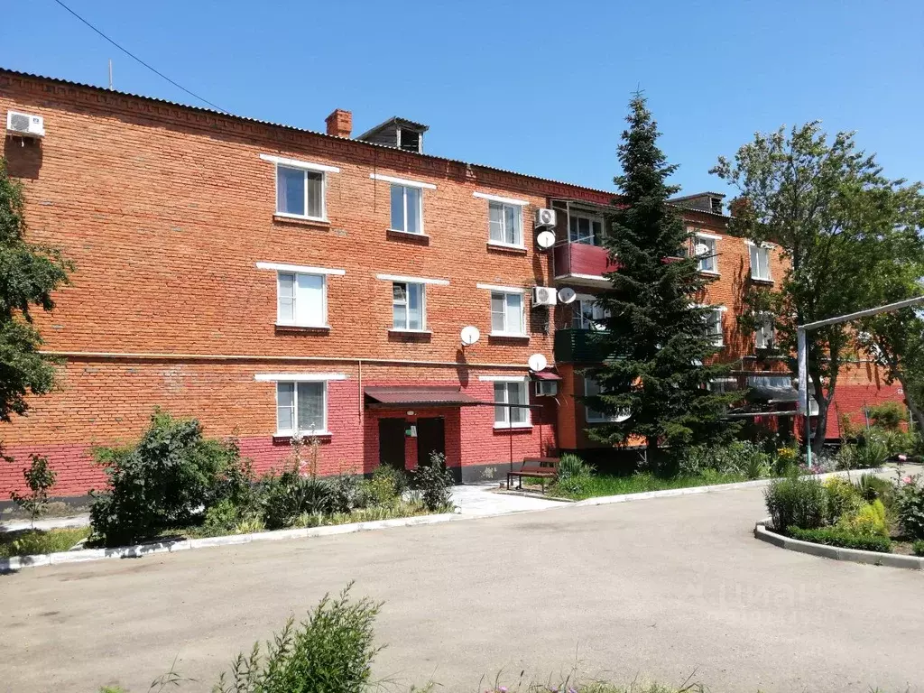 2-к кв. Адыгея, Гиагинская ст-ца ул. Пролетарская, 60 (57.4 м) - Фото 0