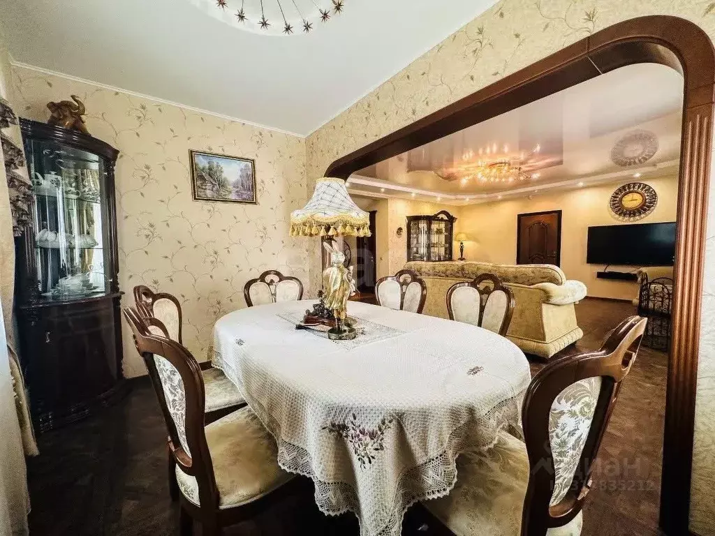 Дом в Тюменская область, Тюмень проезд Отрадный (225 м) - Фото 1