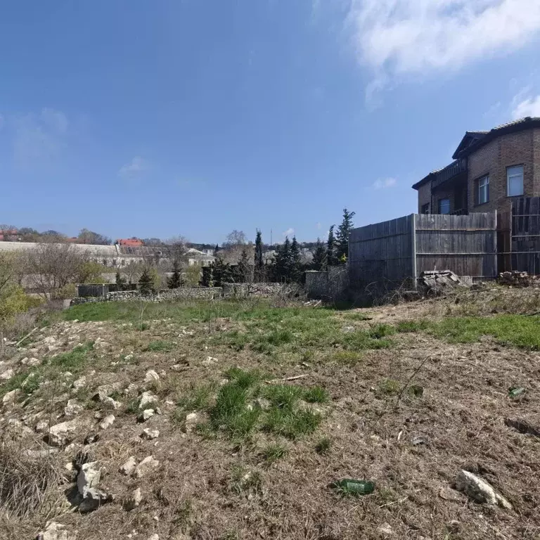 Участок в Севастополь ул. Трудовая, 1 (10.0 сот.) - Фото 1