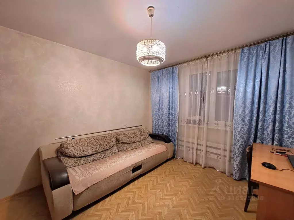 2-к кв. Волгоградская область, Волжский ул. Пушкина, 78 (43.8 м) - Фото 0