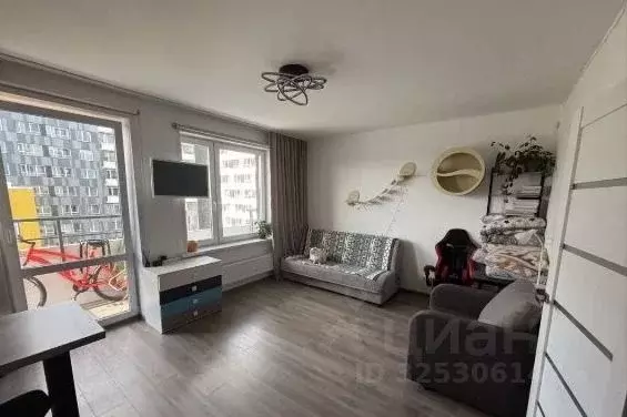 Студия Свердловская область, Екатеринбург ул. Академика Ландау, 49 ... - Фото 1