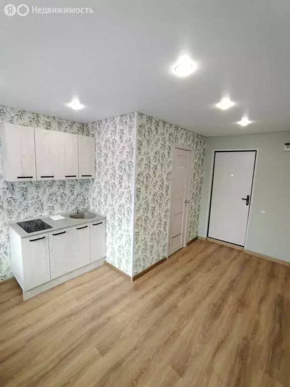 Квартира-студия: Челябинск, улица Крупской, 30 (13 м) - Фото 2