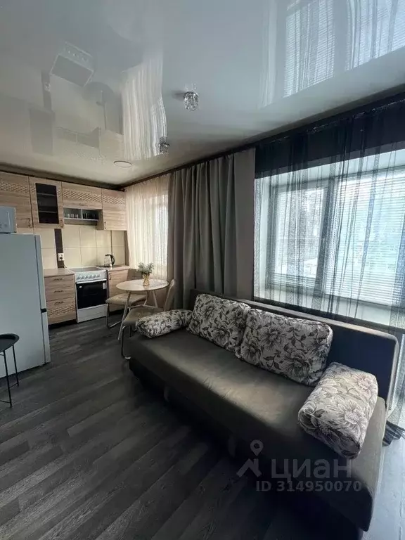 1-к кв. Свердловская область, Асбест Ленинградская ул., 8 (30.0 м) - Фото 1