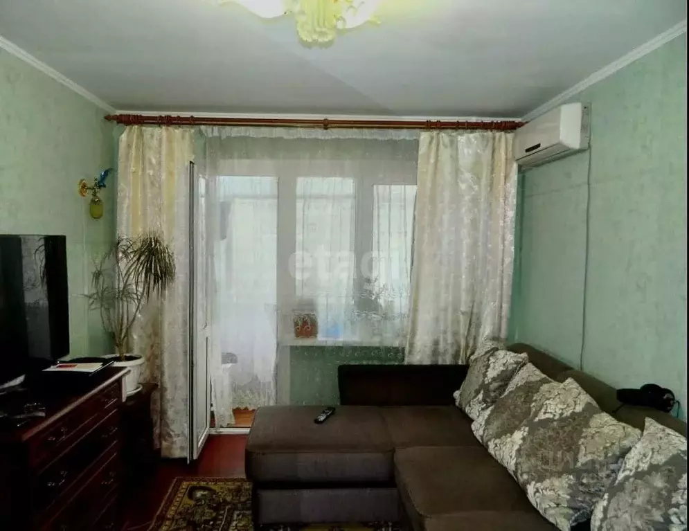 2-к кв. Краснодарский край, Новороссийск Днестровская ул., 4 (42.7 м) - Фото 0