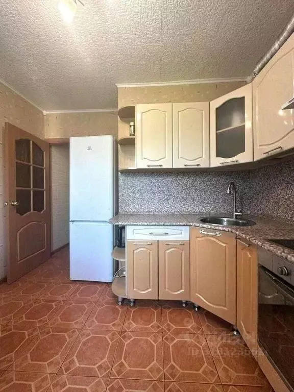 2-к кв. Свердловская область, Екатеринбург ул. Ангарская, 54Б (57.0 м) - Фото 1