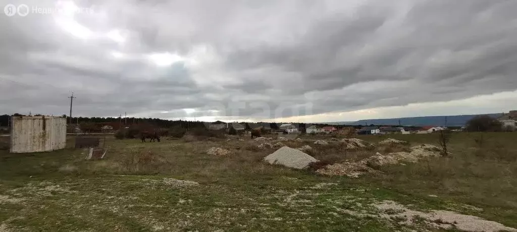 Участок в Бахчисарай, улица Анны Науменко (6 м) - Фото 0