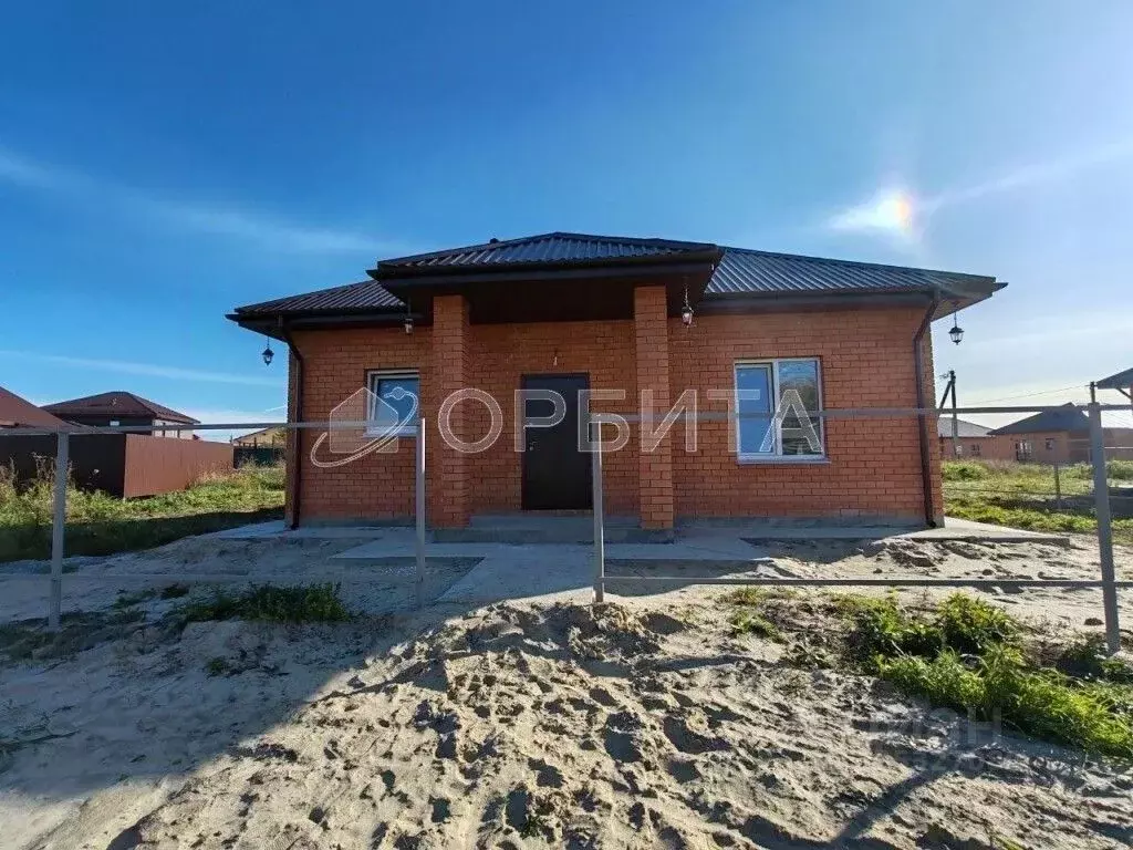 Дом в Тюменская область, Тюменский муниципальный округ, с. Мальково  ... - Фото 1