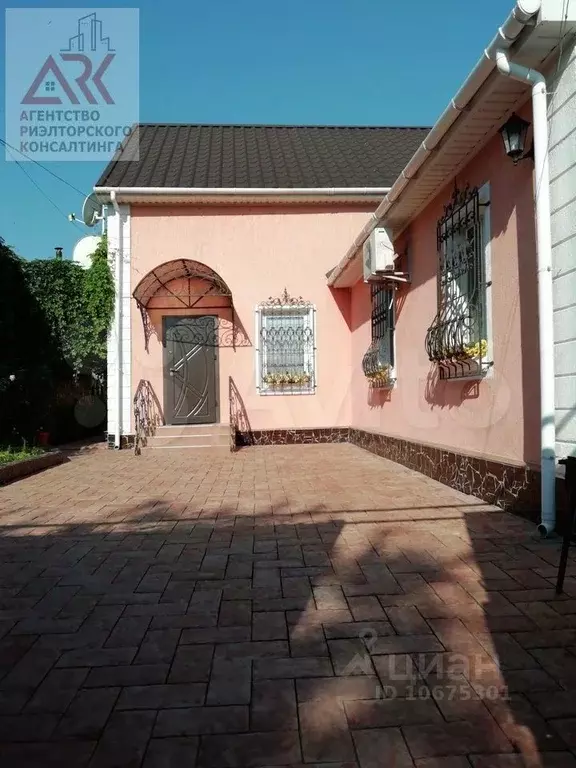 Дом в Крым, Феодосия пер. Тамбовский (310 м) - Фото 1