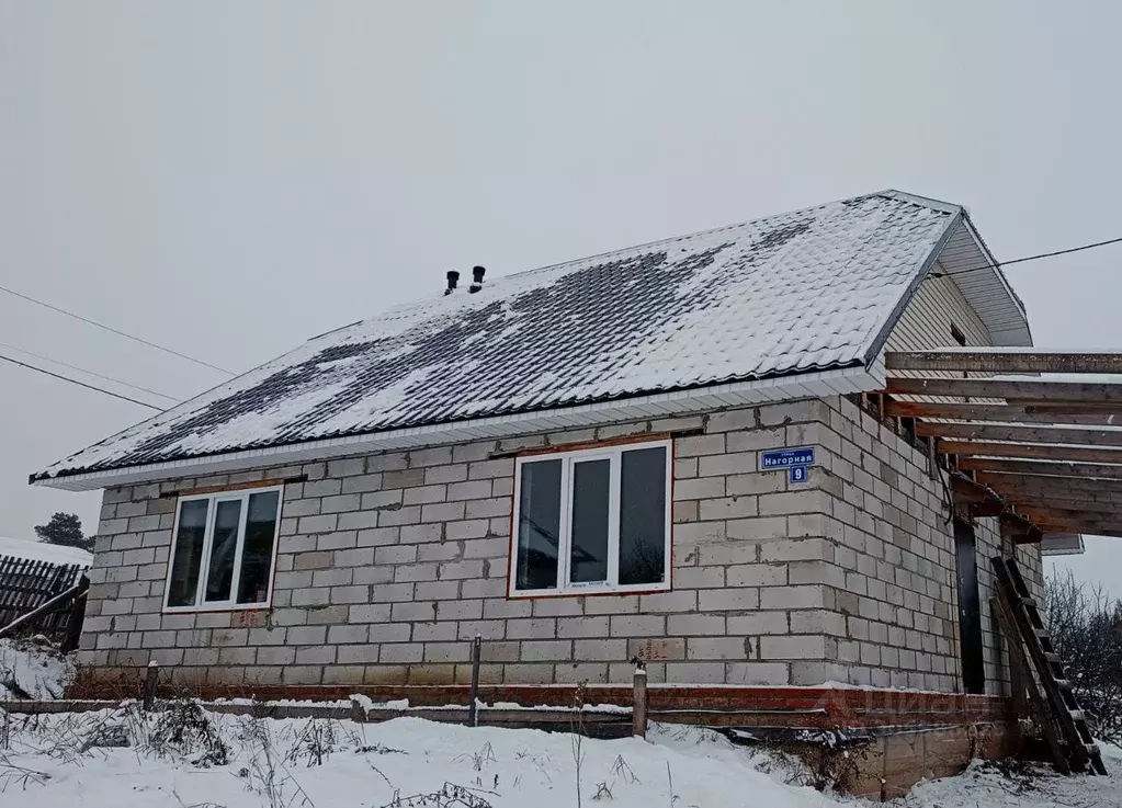 Дом в Пермский край, Кудымкарский район, д. Романова ул. Нагорная (92 ... - Фото 2