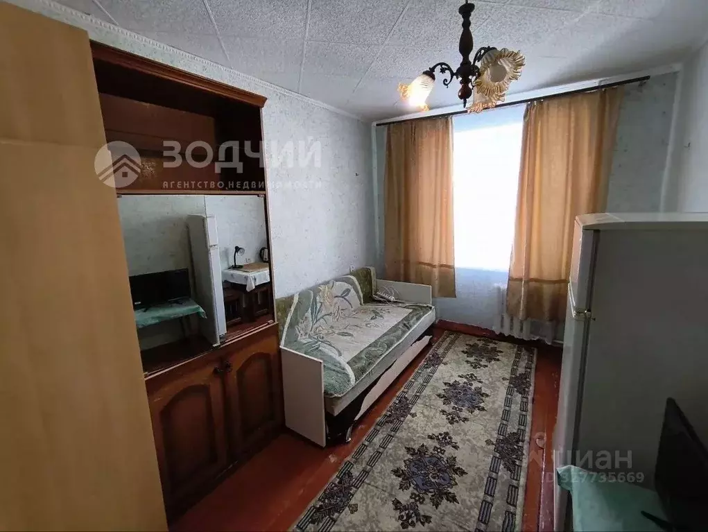 Комната Чувашия, Чебоксары Коллективная ул., 1 (12.2 м) - Фото 1