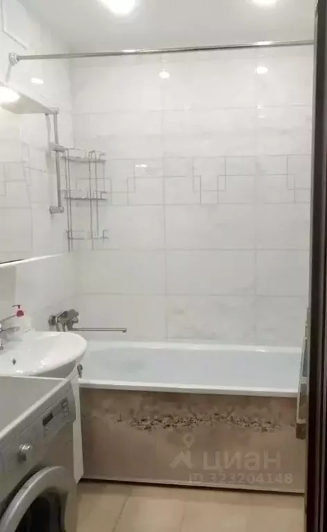 2-к кв. Курская область, Курск просп. Вячеслава Клыкова, 70 (56.0 м) - Фото 1