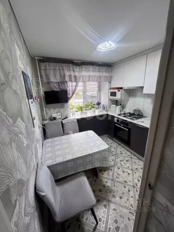 2-к кв. Хакасия, Абакан ул. Кравченко, 9 (43.5 м) - Фото 1